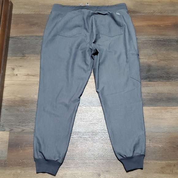 Figs Gray Scrub Pants with Tapered Leg Design Tie Waist - Picture 9 of 10